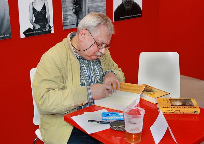alt="Andrzej Sapkowski, javierpellicerescritor.com"