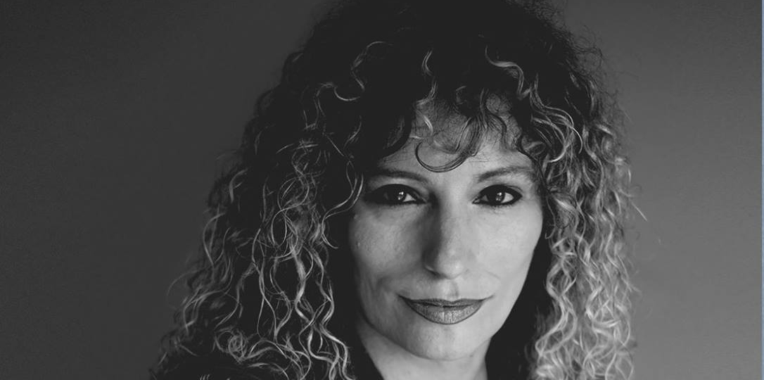 alt="luisa ferro, el circulo del alba, planeta, javierpellicerescritor.com"